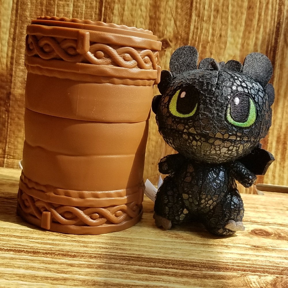 Universal Toothless Dragon Mini Plush Mystery Univeral Dreamworks Train Your